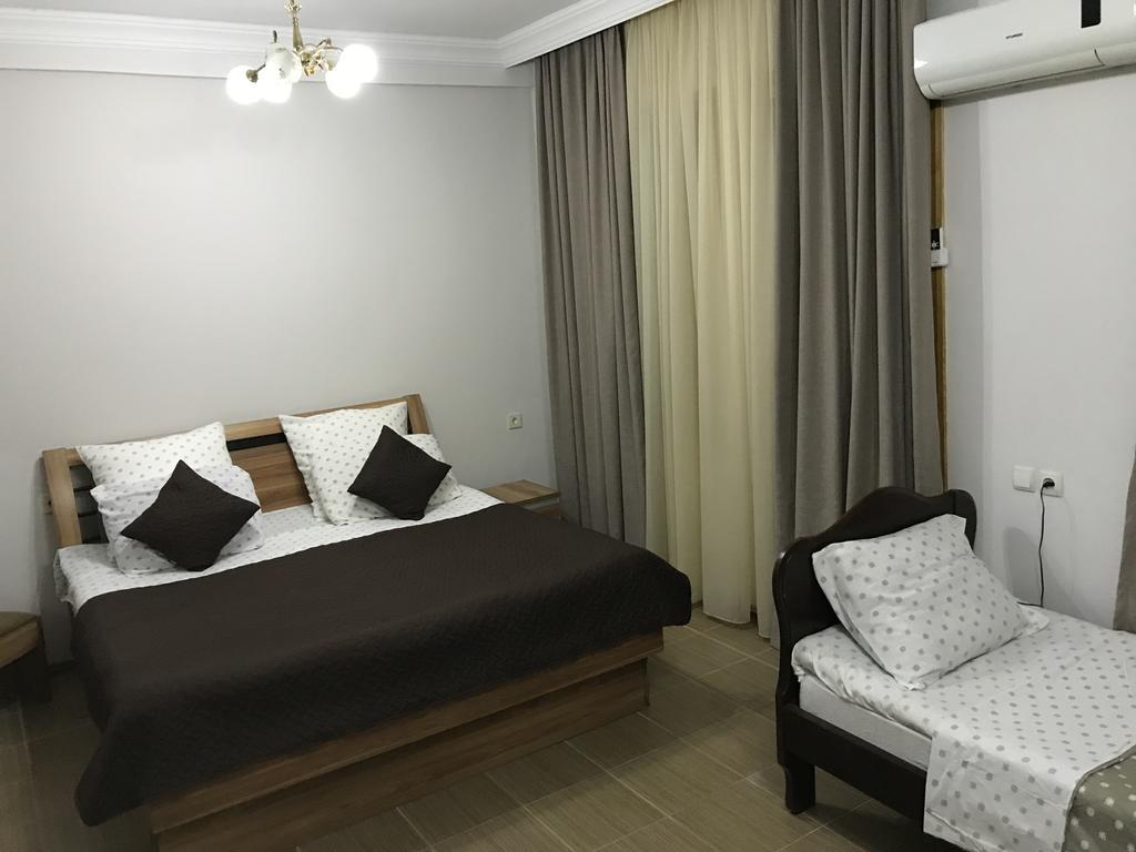 Smak Hotel Kobuleti Exterior photo