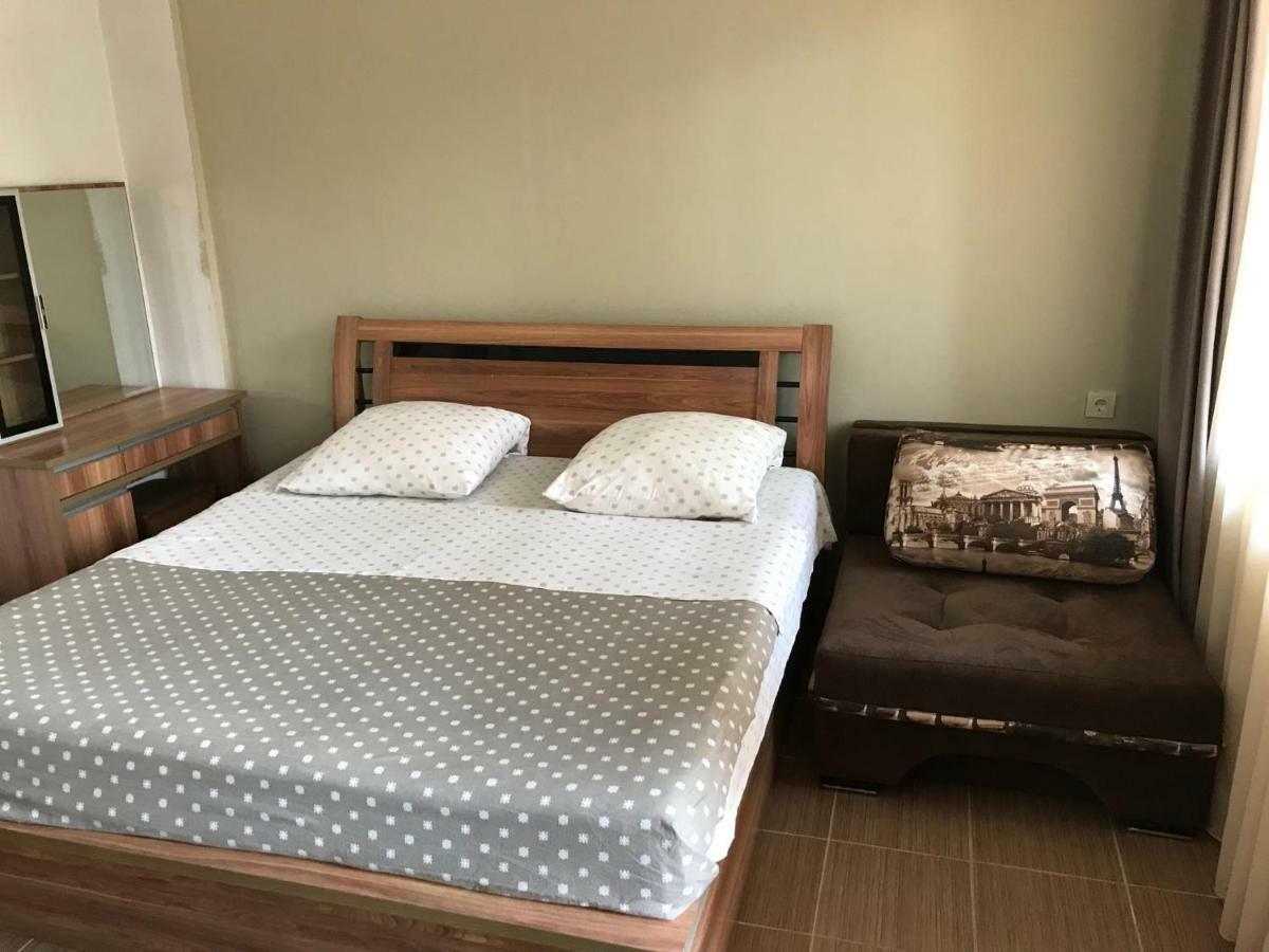 Smak Hotel Kobuleti Room photo